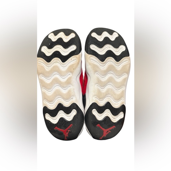 Jordan Kids Red and Black Sneakers - Picture 4 of 5